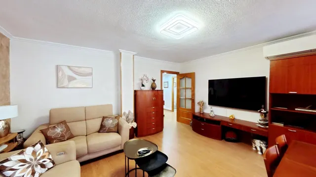 ¡Espectacular piso totalmente renovado junto al Bulevar del Pla! — 5
