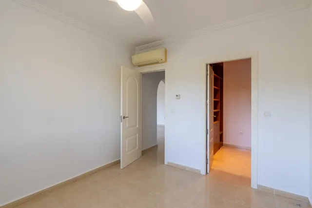 Villa 4 habitaciones 376m² en venta - Comunidad valenciana — 47
