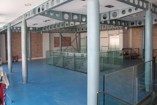 Local comercial en Alquiler en Sevilla Sevilla — 23