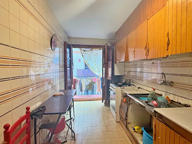 Piso de 4 habitaciones con ascensor en la calle Sant Blai, cerca de la universidad — 36