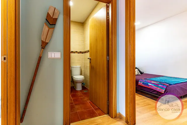 ¡ un piso con terraza de más de 25 m2, garaje y trastero en Carballo por 189.990€! — 45