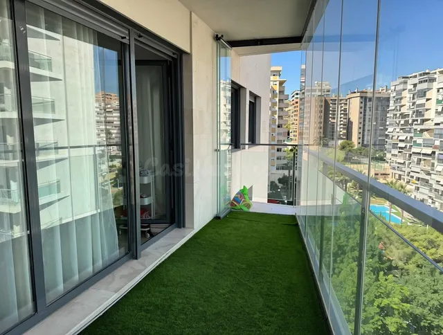Piso de esquina en planta alta con terraza, garaje y trastero en La Cala de Villajoyosa — 4