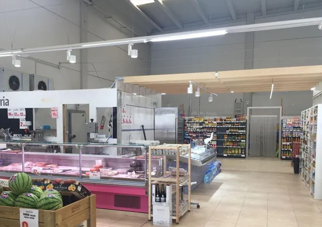 Oportunidad de Traspaso: Supermercado en Sant Jaume dels Domenys — 3