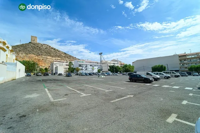 Estupendo piso en venta ubicado en Castell de Ferro — 28