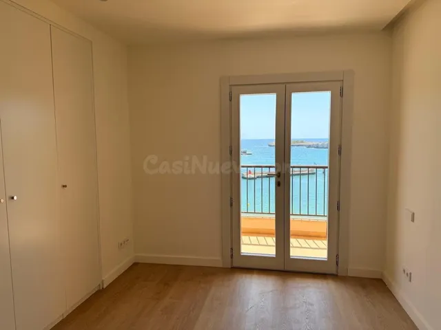PISO EN PRIMERA LINEA DE MAR - foto 4