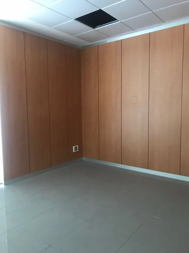 Local de 252 m2 en el poligono campo alto — 7