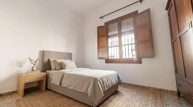 ¡¡ESPECTACULAR!! Adosada de esquina de 223 m2 con patio, terraza y garaje — 24