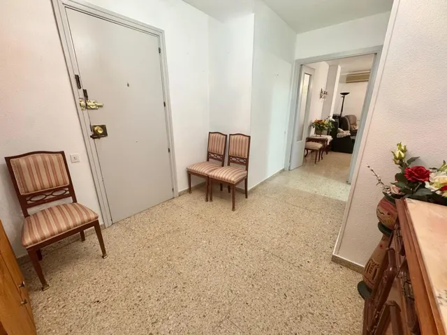 Increíble vivienda en Orihuela ciudad toda exterior con balcón amplio .. para vivir ¡Visitelo sin  compromiso!! — 13