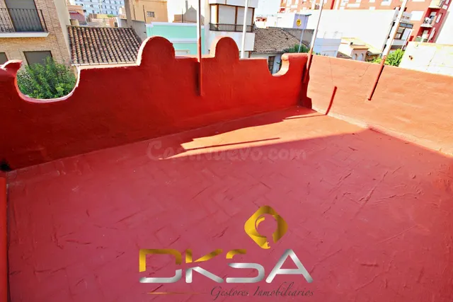 Casa para reformar ubicada en la calle Pietat de Vila-real