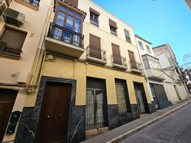 Casa 4 habitaciones 357m² en venta - Casco antiguo 13 - foto 2
