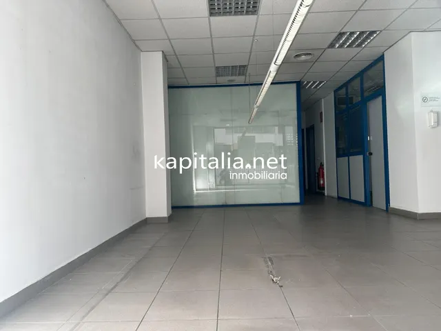 ALQUILER DE LOCAL COMERCIAL EN OTINYENT EN ZONA CÉNTRICA — 7