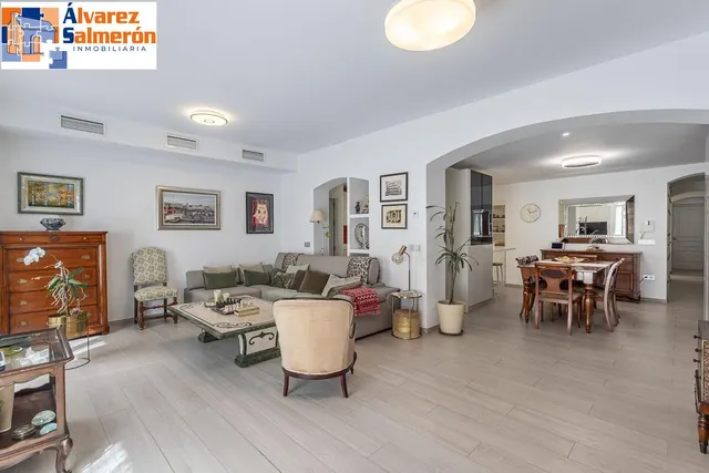 PISO COMPLETAMENTE REFORMADO EN CALLE RECOGIDAS — 6