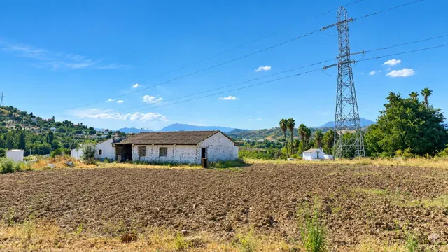 EXCLUSIVA FINCA RÚSTICA DE 7.500 M2 CON 292 M2 CONSTRUIDOS, PRIVACIDAD Y VISTAS DESPEJADAS EN COÍN — 11