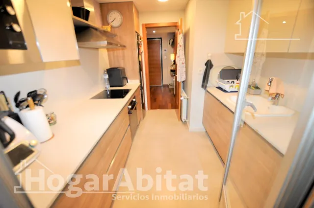 Vive con el confort de un exclusivo residencial con piscina, zonas verdes, garaje y trastero — 9