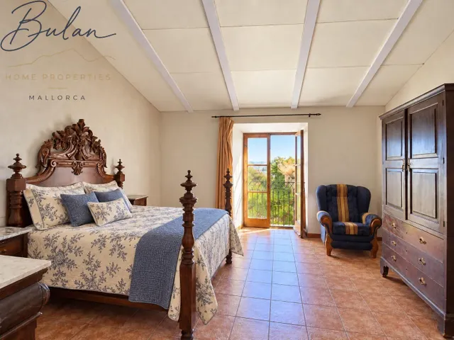 Casa señorial a reformar con bodegas, gran patio y garaje en Consell — 25