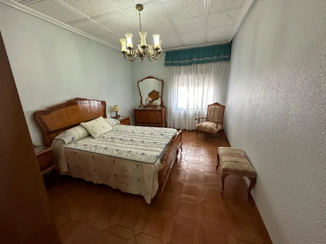 Magnifica casa  con terreno en el casco urbano — 12