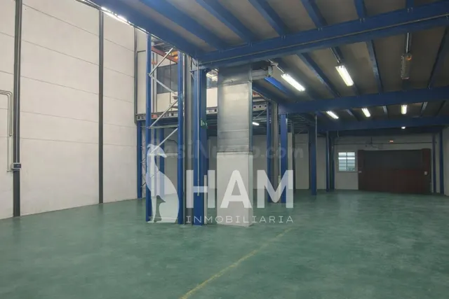 NAVE INDUSTRIAL CON OFICINAS EN PRADO DEL ESPINO (BOADILLA D - foto 4