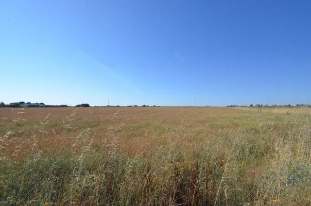 Urbis te ofrece un terreno en venta en Castellanos de Villiquera, Salamanca. — 5