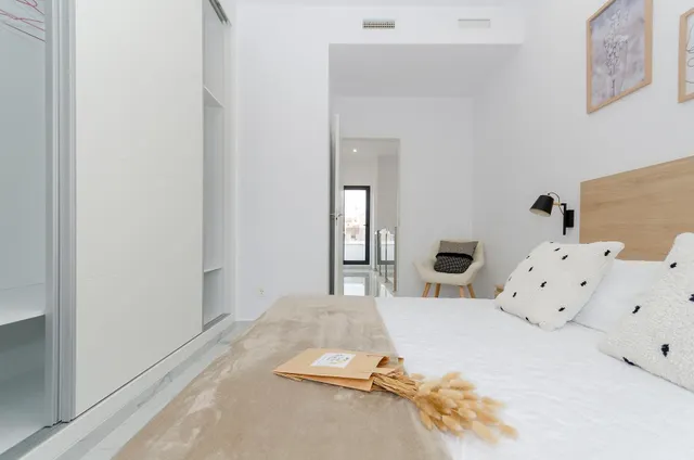 VILLA DE NUEVA CONSTRUCCIÓN DE 3 DORMITORIOS EN TORREVIEJA — 23