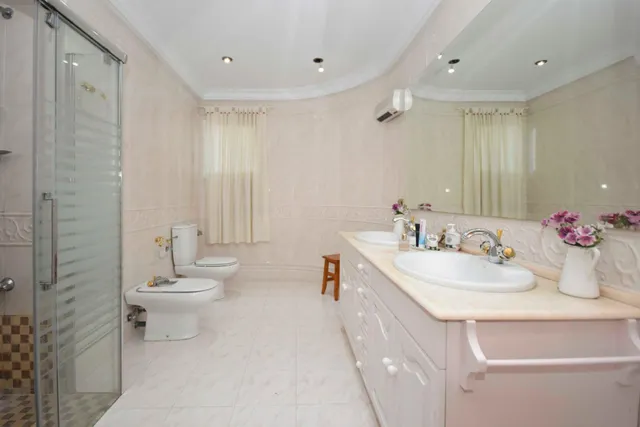 Exclusivo Chalet Independiente con Piscina Privada y Gran Parcela en Callosa de Segura — 24