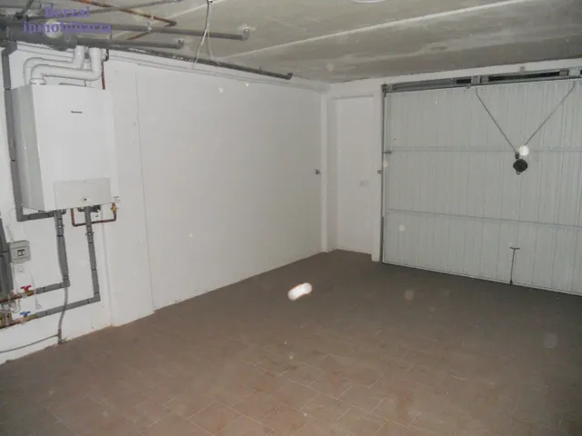 Chalet en venta en Navarrete. Muy amplio. A estrenar. — 23