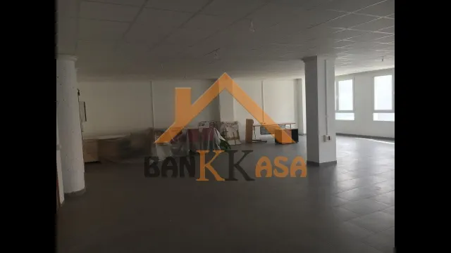 SE VENDE O SE ALQUILA OFICINA EN EJIDO ZONA TEATRO — 7