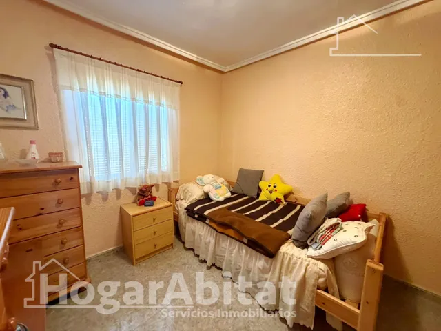 CHALET CON PISCINA, GARAJE Y TERRAZA — 30