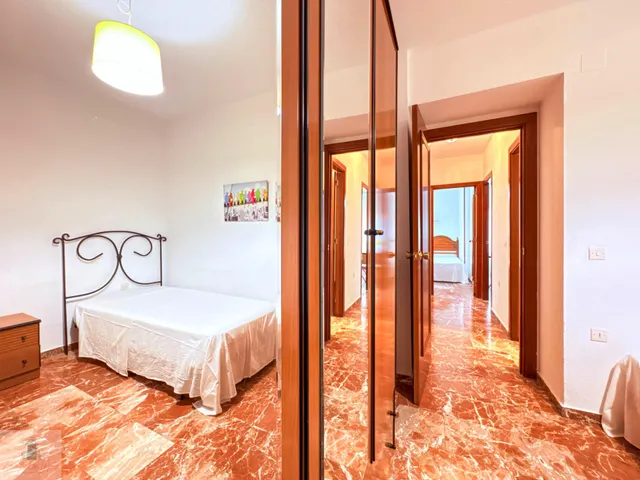 En venta en Valdepasillas, junto a Sinforiano Madroñero — 44