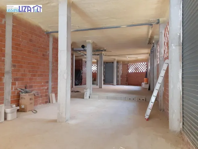 OPORTUNIDAD! FANTÁSTICO LOCAL COMERCIAL DE OBRA NUEVA CON FACHADA A 3 CALLES — 7