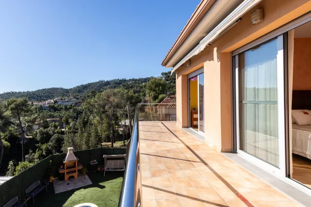 Espectacular Casa en Castellar del Vallès — 32