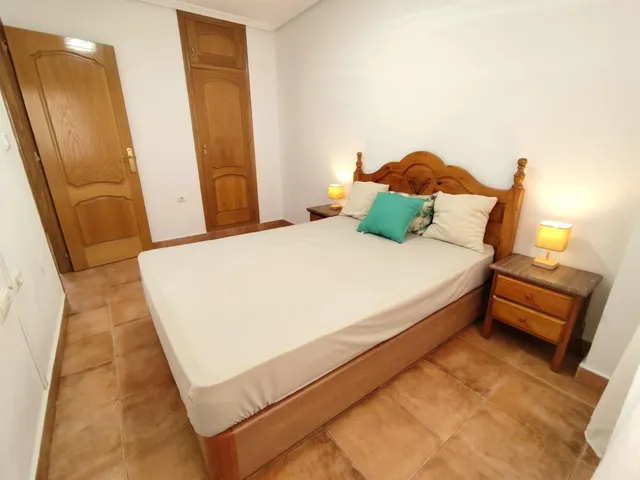 ALQUILER LARGA TEMPORADA APARTAMENTO DE 2 DORMITORIOS CON PISCINA COMUNITARIA — 8