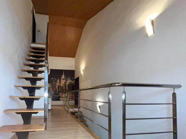 Espectacular  casa unifamiliar con piscina privada, domótica y placas solares — 23