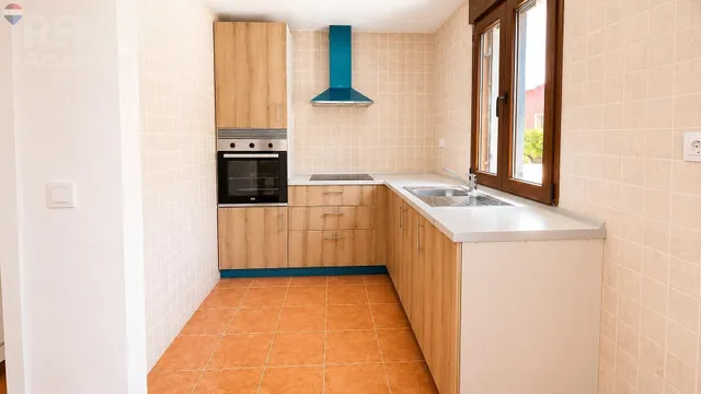 CHALET PAREADO A ESTRENAR — 18