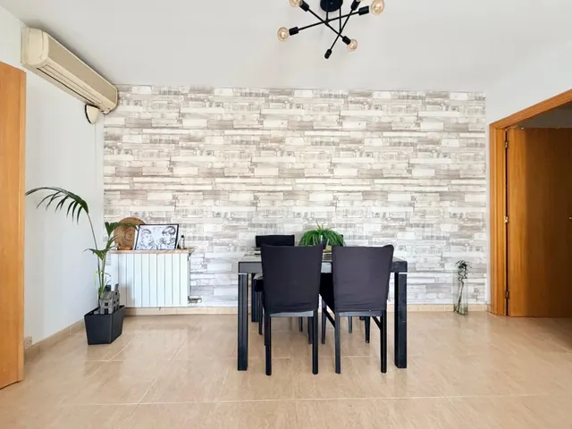 Atico con 4 habitaciones gran terraza solarium parking piscina — 7