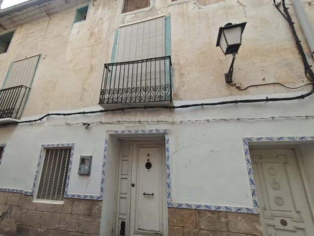 CASA DE PUEBLO 3 PLANTAS CON TERRAZA