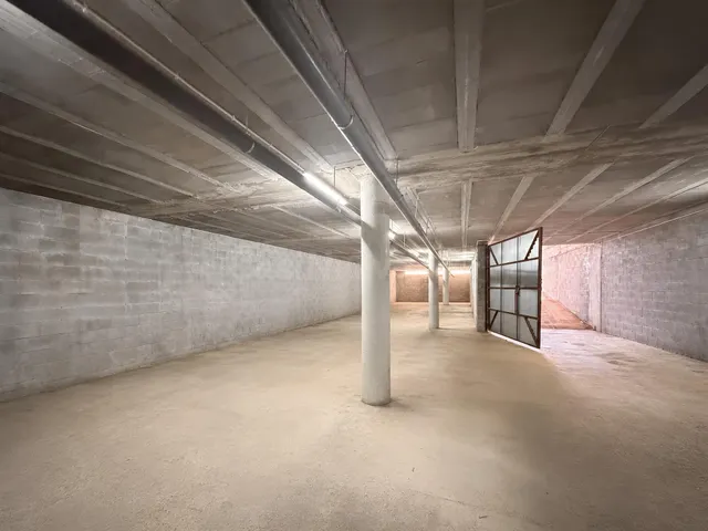 NAVE INDUSTRIAL EN P.I. AVENAR RODA DE BARA - foto 3