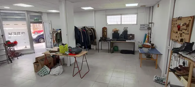 Local amplio y en perfecto estado — 6