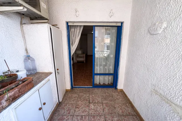 Piso en primera planta en Plaza de La Habana (Parque del Cuba) — 70 m2, 3 dormitorios, balcón amplio y patio comunitario — 9