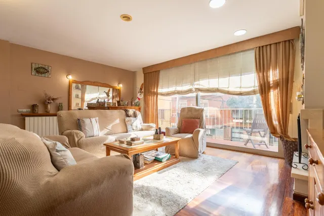 Casa o chalet independiente en venta en Calle del Segle XX - foto 3