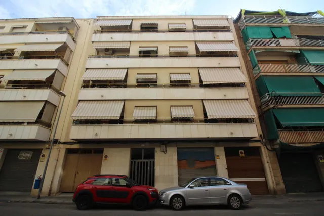 Plaza de parking coche grande en Zona Sant Joan, junto a los Juzgados de Vilanova — 13