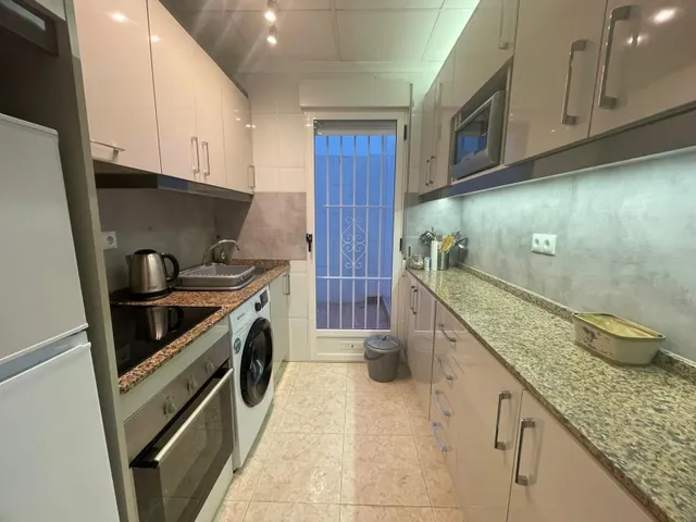 Apartamento de 3 dormitorios con garaje y orientación sureste — 7