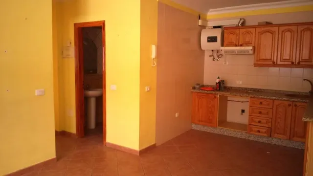 Piso 2 habitaciones con garaje a 300 metros del mar en Playa san Juan — 2