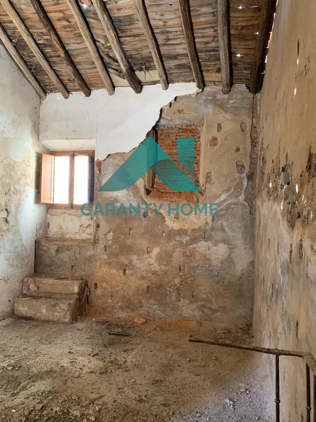 🏡 SE VENDE CASA – ZONA CASCO ANTIGUO, CÁCERES - foto 3