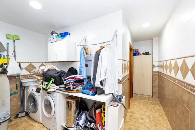 CHALET DE ENSUEÑO EN URB. VIÑA DEL REY, OTURA — 22