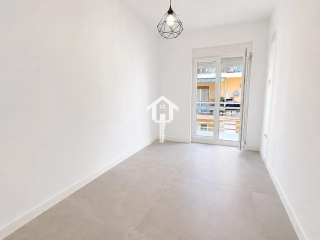 Piso en venta en Alicante, 109m2, 3 habitaciones, 1 baño completo, segunda planta con ascensor en la zona de carolinas bajas. — 8