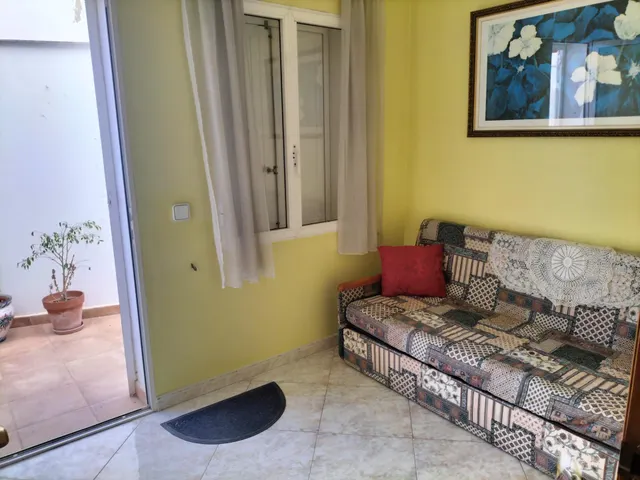 Piso en primera planta con patio de 31 m2 — 18