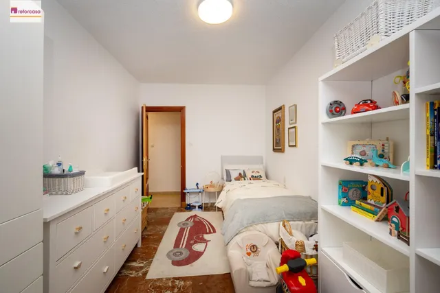 Piso y cochera en venta junto Acera de Darro. — 35