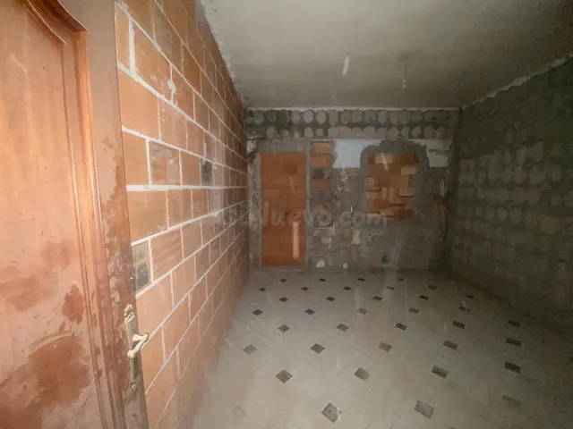 ¡Rebajado! Piso para reformar en Pago, Berja. - foto 3