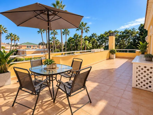BUNGALOW CON BUHARDILLA EN PLAYA DE SAN JUAN — 8