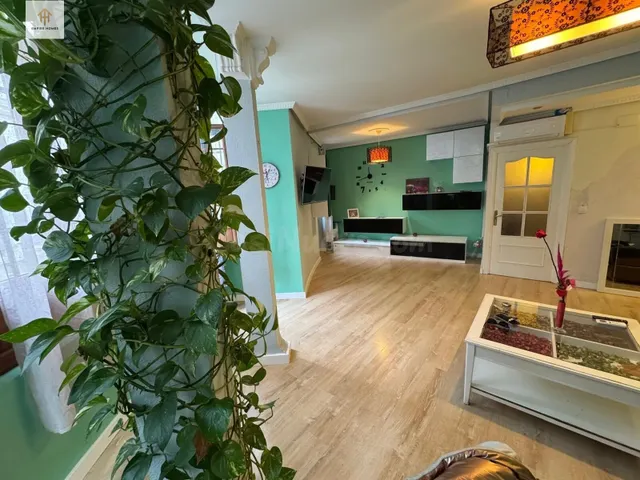 SE VENDE PISO EN ZONA CENTRO (PARTE ANTIGUA) - foto 3